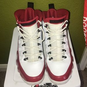 Air Jordan 9 Retro